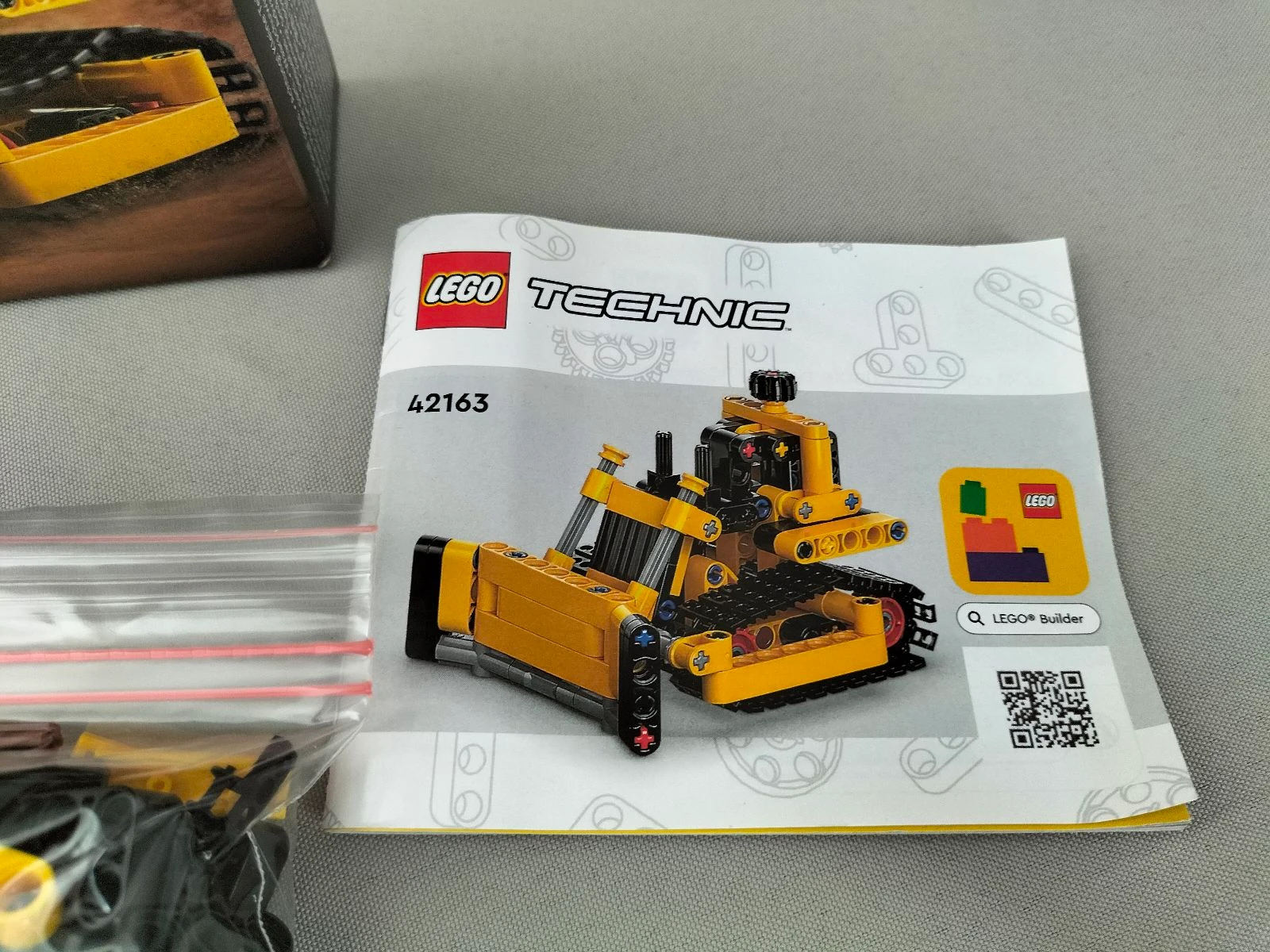 LEGO Technic Bulldozer 42163 7 years+ | LEGO | Complete | 195 pieces – photo 2